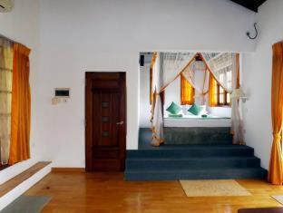 Raddolugama Hotel | Airport Green Olive Villa