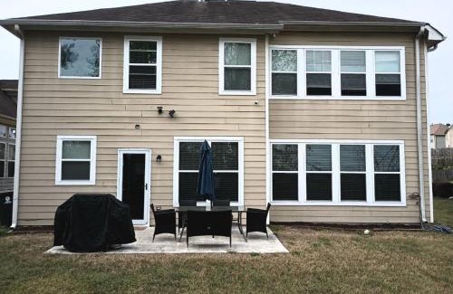 Union City Casa | Airport Home