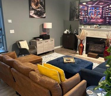 Union City Casa | Airport Home