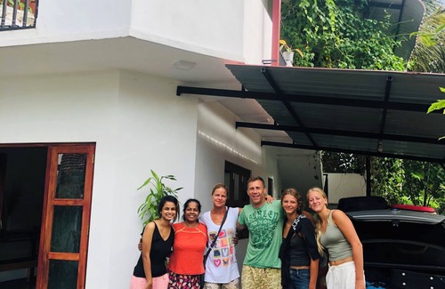 Seeduwa - Katunayake Cama Y Desayuno | Airport Layover B&B