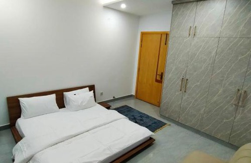 Fatehjang Apartamento | Airport Layover Family Lodge