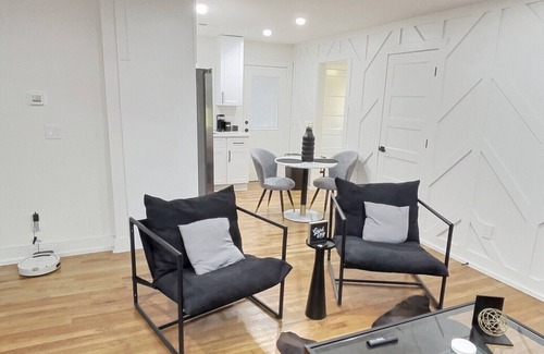 College Park Casa | AIRPORT LOUNGE INN