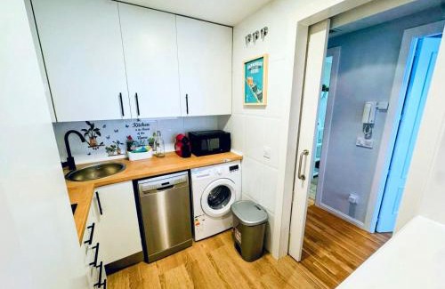 Rejas Apartamento | Airport Madrid Plenilunio Suites Green by beBalmy