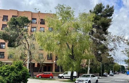 Rejas Apartamento | Airport Madrid Plenilunio suites beige