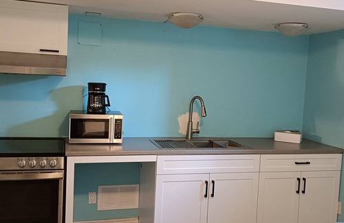 Moncton Casa | Airport Oasis: Cozy Retreat & Amenities