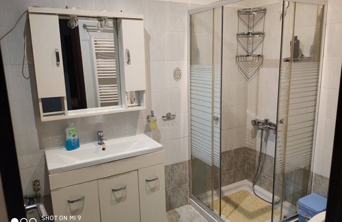 Markopoulon Casa | Airport's close flat for 6 persons