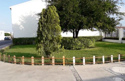 Apodaca Apartamento | AIRPORT SHORT & LONG TERM EXPRESS ALMERIA x