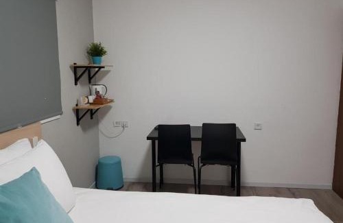 Or Yehuda Casa | Airport Stay