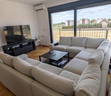 New Belgrade Apartamento | Airport sunset apartment