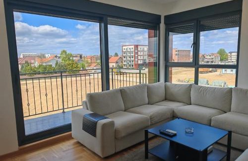 New Belgrade Apartamento | Airport sunset apartment