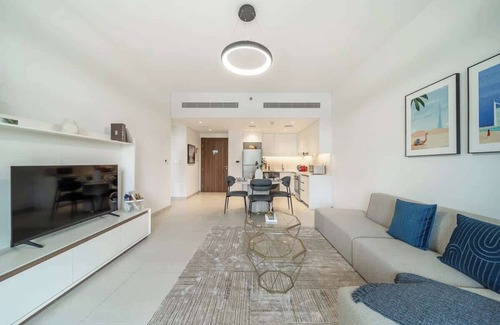 Umm Suqeim 3 Apartamento | Airstay | Modern 1BR | Madinat Jumeirah