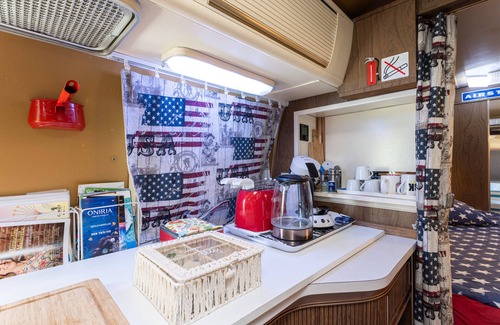 Saint-Nazaire Casa | Caravana AirStream con piscina y acceso Wi-Fi