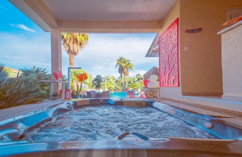Saint-Nazaire Casa | Caravana AirStream con piscina y acceso Wi-Fi