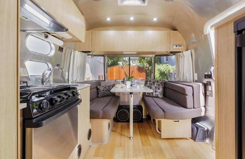Berkeley Casa | Airstream Tiny Home Walk to UC BEST Neighborhood