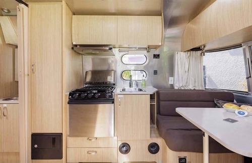 Berkeley Casa | Airstream Tiny Home Walk to UC BEST Neighborhood