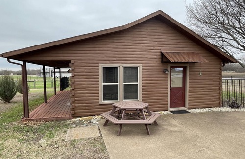 Wise County Casa | Airstrip Cabin