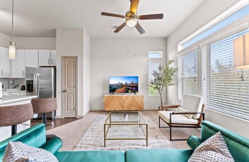 Montopolis Apartamento | Airy 2BR king suite, fast WiFi, 8 min to Downtown