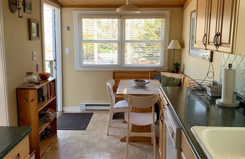 Provincetown Condominio | Aireado, luminoso y encantador en West End!
