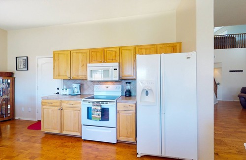 Palm Valley Casa | Airy home with private heated pool, firepit, grill, enclosed backyard, cornhole