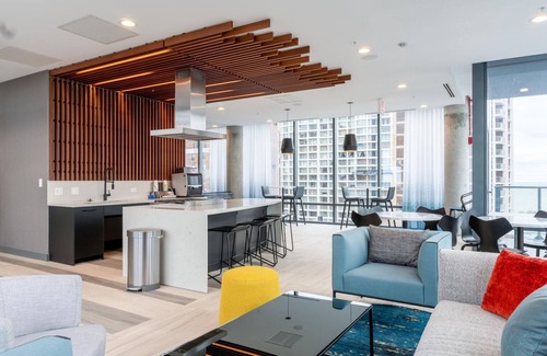 Lake View East Apartamento | Airy Lakeview Studio, w/ W/D, Gym, near Lincoln Park, by Blueground