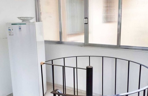 Copacabana Apartamento | Airy studio in Copacabana, 4 blocks from the beach.