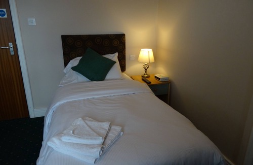 Slough Cama Y Desayuno | AJ Lodge