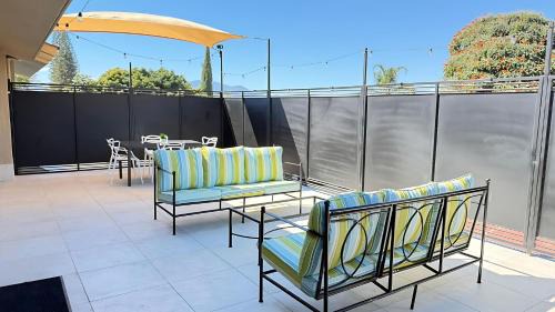 San Antonio Tlayacapan Casa | Ajijic 2 Bedroom Home -Walk to Everything-Bikes -Patio -Pickleball Court-Gym