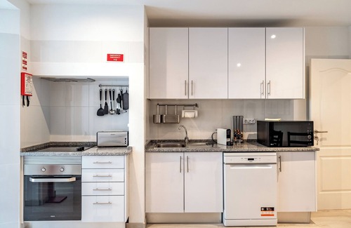 Penha de Franca Apartamento | Ajowan Duplex Apartment, Anjos, Lisbon