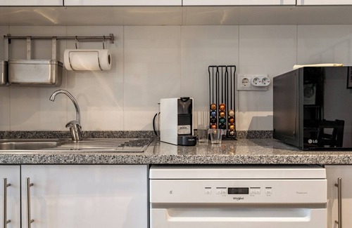 Penha de Franca Apartamento | Ajowan Duplex Apartment, Anjos, Lisbon