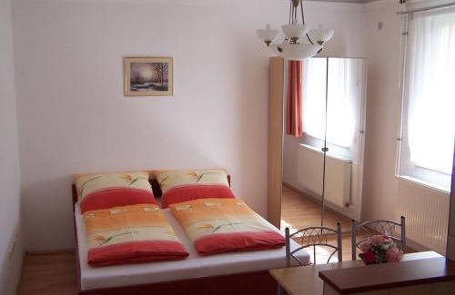 Zuglo Apartamento | Akacia Apartment - FREE INSIDE PARKING, 2 bedrooms, garden, next to centre