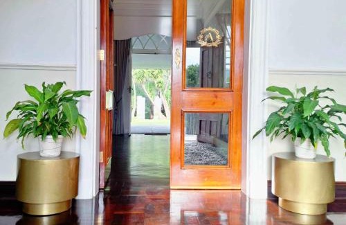 Constantia Hotel | Akamah Estate