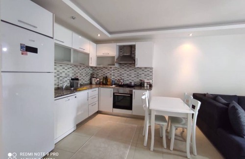 Avsallar Apartamento | Akdeniz kıyısına çok yakın.Muhteşem kumsalında deniz ve havuzun keyfini çıkarın.