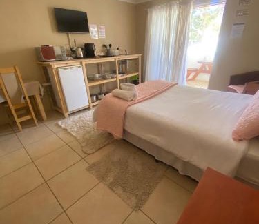 Calvinia Cama Y Desayuno | Akkerdam Bed and Breakfast