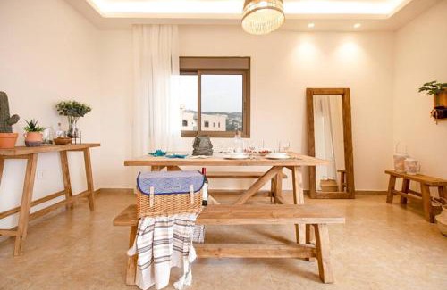 Batroun Apartamento | Akl - Chic Apartments & Balconies in Batroun