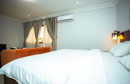 Asylum Down Hotel | Aklin Hotel