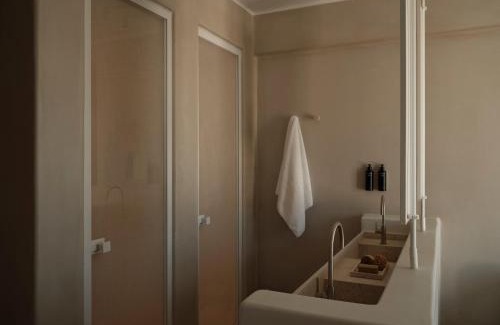 Naousa Hotel | Akria Seaside Suites