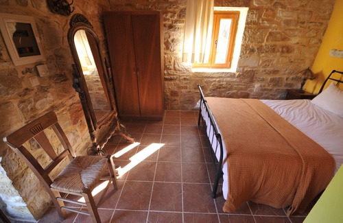 Kato Simi Otro | Akros Oreon Hotel