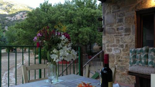 Kato Simi Apartamento | Akros Oreon Houses