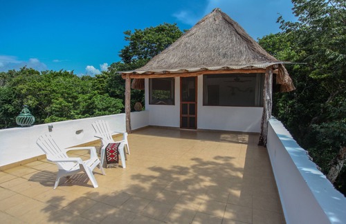 Akumal Casa | Akumal Jungle Villa 4 br, cenote privado y piscina