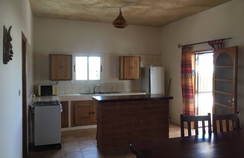 Mbour Villa | Akunamatata: Villa 6 personas piscina privada y cerca de la playa.