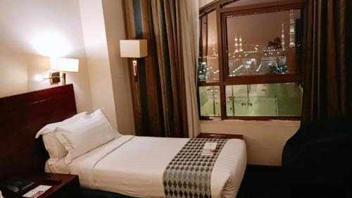 Medina Hotel | Al Aqeeq Al Rawda Hotel by Abu Al Joud