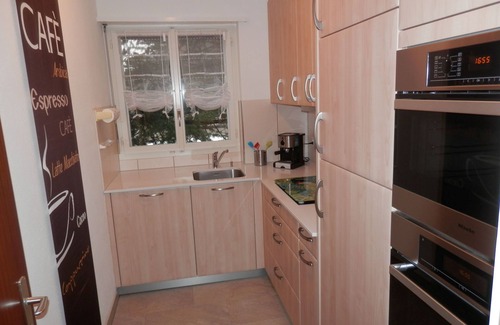 Lugano Apartamento | Al Bosco: muy cómodo, luminoso y tranquilo apartamento de un dormitorio 2½ ***, con piscina