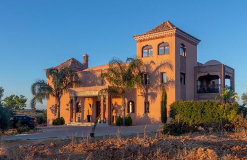 Albufeira Cama Y Desayuno | Al Karob Yoga Boutique Hotel