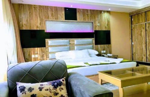 Jeddah Hotel | Al- Reef Hotel