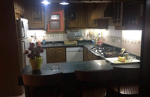 Al Rehab Apartamento | Al Rehab Apartment. (con jardín privado)