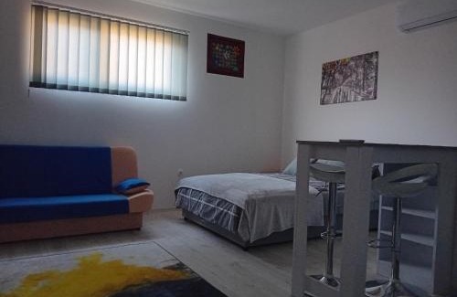 Inija Apartamento | AlejaPark