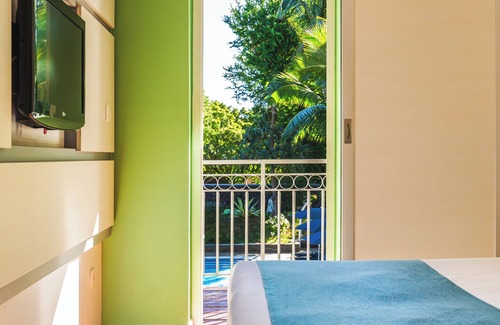 L'Ermitage-les-Bains Hotel | Alamanda Hotel