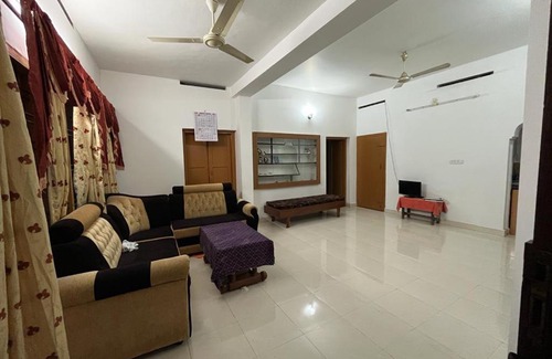 Perumbaikad Apartamento | Alappattu home stay