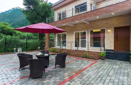 Kaul Villa | Alaya Stays 3 BHK with Lush Garden & Gazebo - Avasa