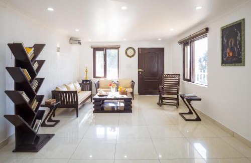 Tehri Villa | Alaya Stays Madhuram Pet-Friendly Hillside Retreat With Garden & Balcony